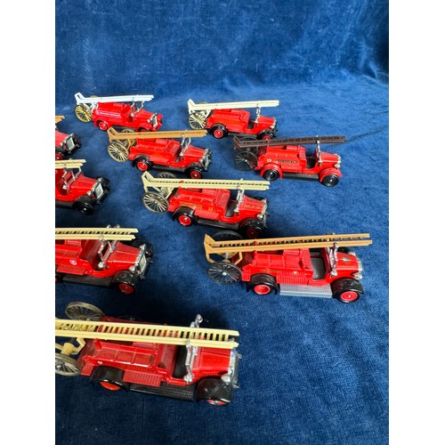 110 - A tray of 13 Lledo model fire engine vehicles