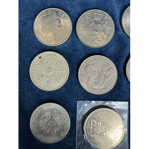 207 - A quantity of late 20th coins, Crowns, etc in a bag