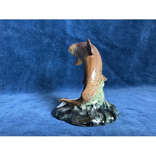 367 - A Beswick figurine of a trout fish, number 1390.