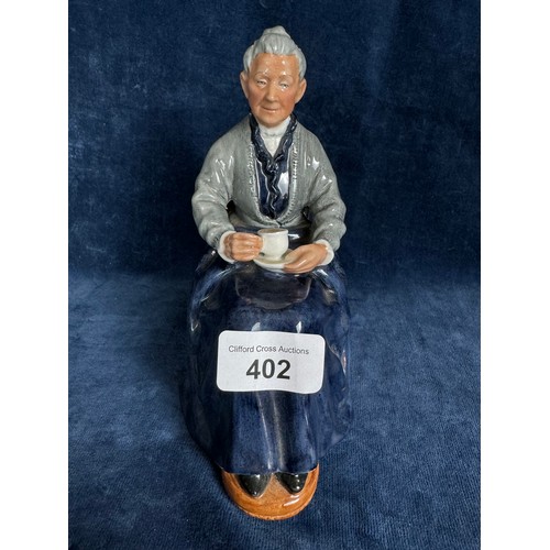 402 - A Royal Doulton figurine 