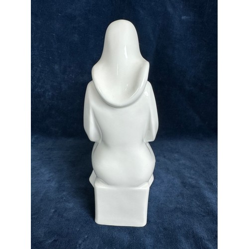 406 - A Royal Doulton figurine 