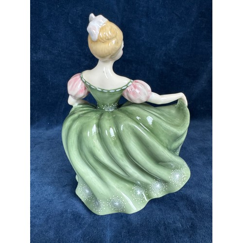 475 - A Royal Doulton figurine 