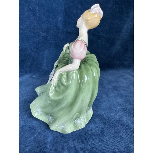 475 - A Royal Doulton figurine 