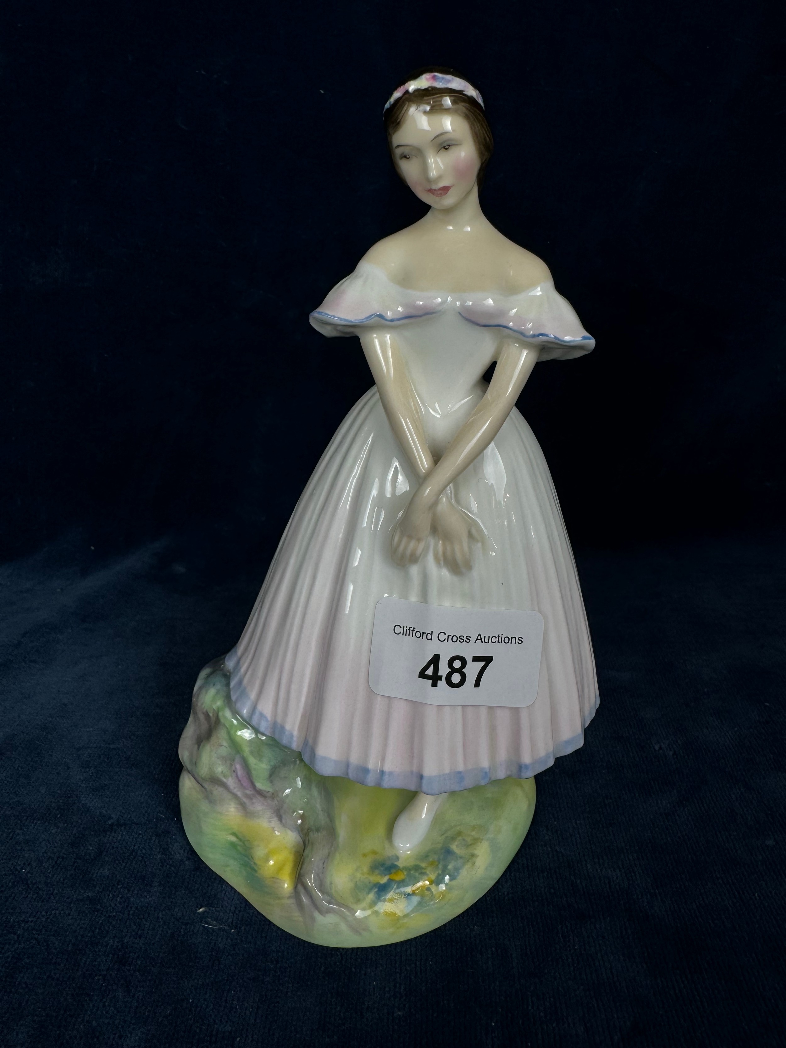 Royal Doulton Figurine - order La Sylphide HN 2138