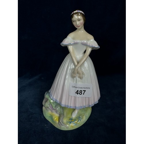 Royal Doulton Figurine - shops La Sylphide HN 2138