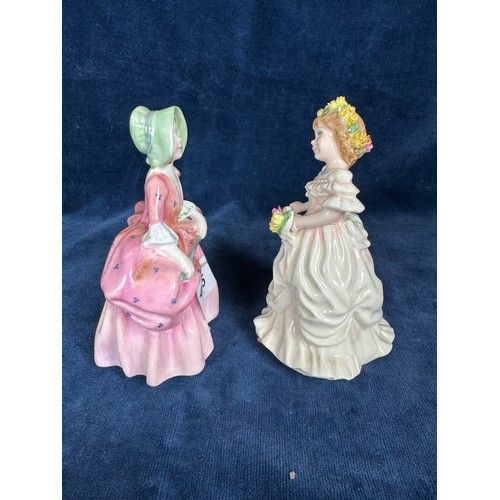 495 - 2 small Royal Doulton figurines 