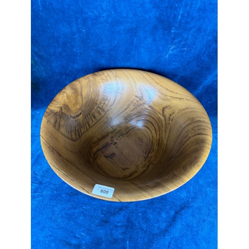 600 - A large and grained Chestnut Wood open bowl, carved by Richard Chapman and marked on base 