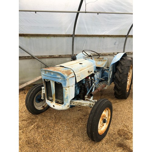 554 - A Fordson Super Dexter vintage tractor with frame to hold a safety bar. No 09D913 459. Built by Ford... 