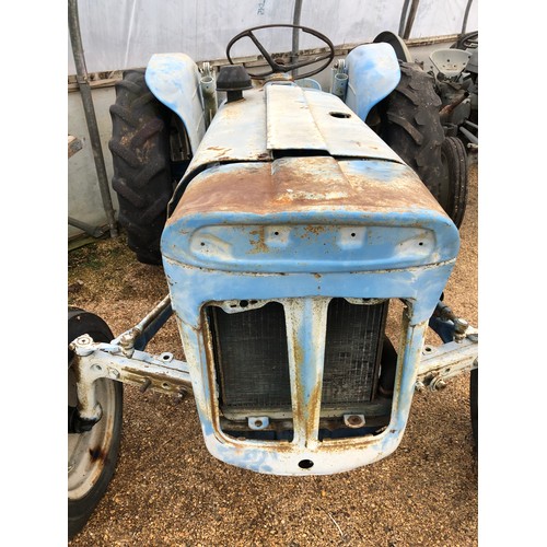 554 - A Fordson Super Dexter vintage tractor with frame to hold a safety bar. No 09D913 459. Built by Ford... 