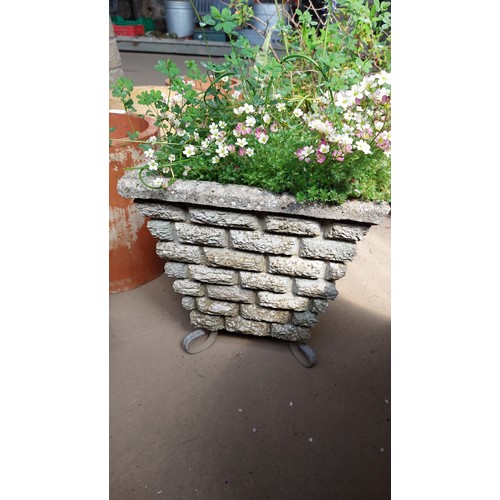 82 - CONCRETE PLANTER