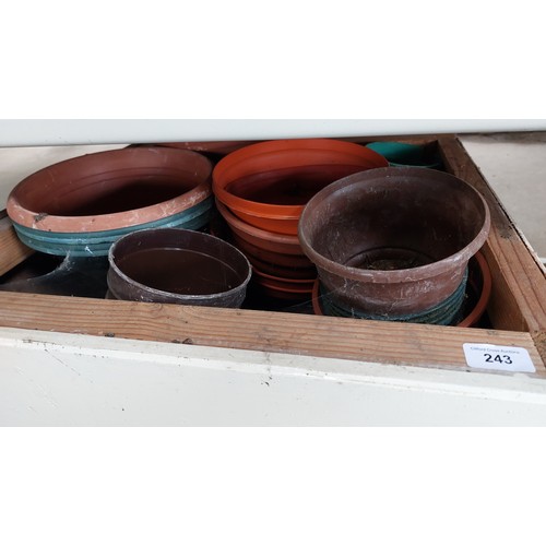 243 - LARGE WOODEN BOX CONTAINING PLASTIC PLANT POTS