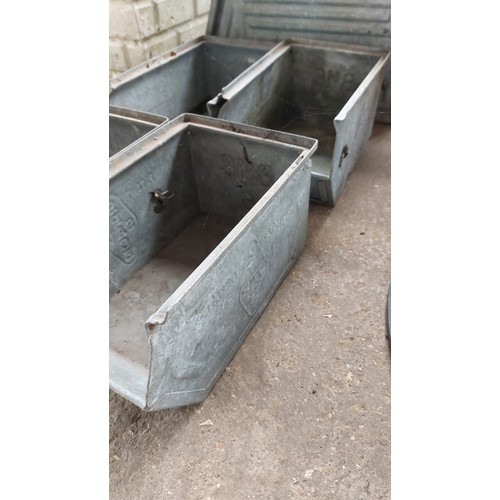 125 - 5 ALUMINIUM STACKING TRAYS