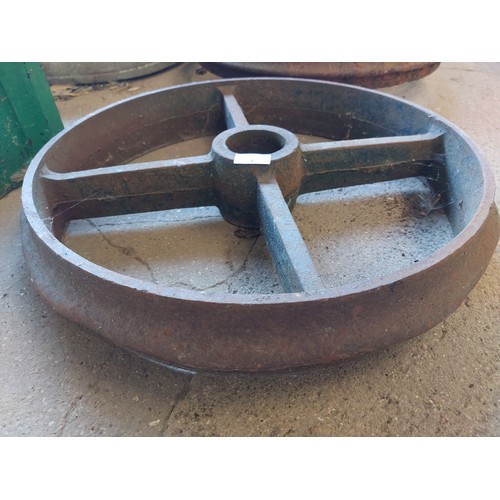 1 - CAST IRON AGRICULTURAL WHEEL - WIDTH 52CM