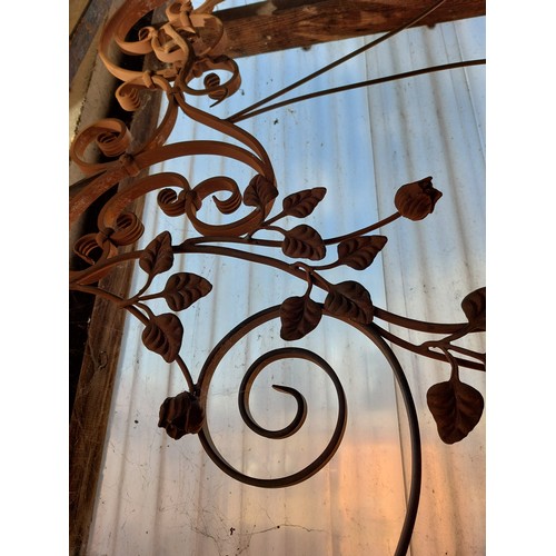 113 - ORNATE WROUGHT IRON PANEL 110CM WIDE X 305CM HIGH (APPROXIMATE MEASUREMENTS ONLY).