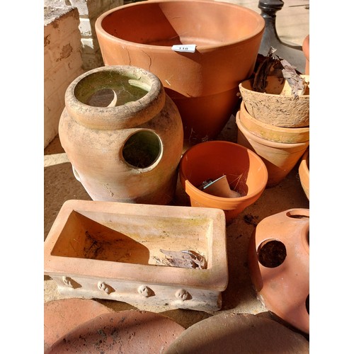 118 - QUANTITY OF VARIOUS SIZED TERRACOTTA POTS