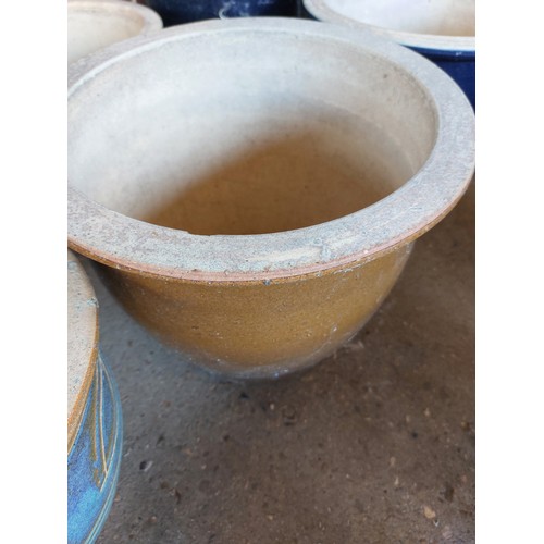 158 - 6 GLAZED POTS