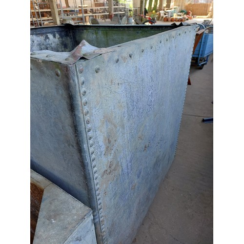 38 - GALVANISED WATER TANK, 120CM X 121 1/2CM X 121CM, APPROXIMATELY.