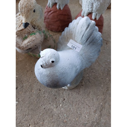 101 - 4 BIRD GARDEN ORNAMENTS