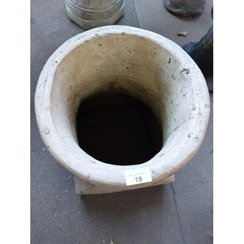 19 - LIGHT COLOURED TERRACOTTA CLAY CHIMNEY POT