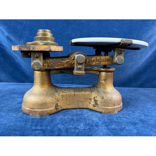 276 - A vintage set of weighing scales with ceramic weighing platform, marked 