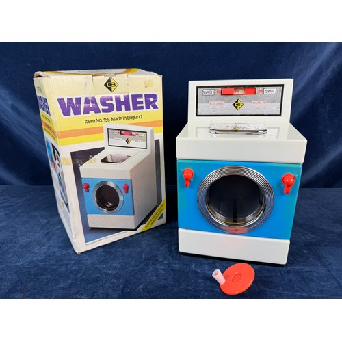 339 - A vintage Casdon toy washer/ washing machine, item No. 155, made in England, in original presentatio... 