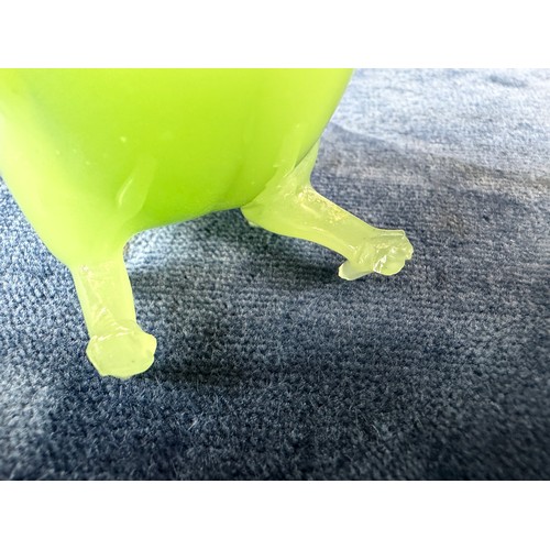 219 - Three pieces of jade depicting a buddha, a bird and an elephant.