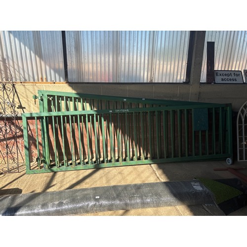 6295 - A steel box section driveway gate, measuring 350cm long.