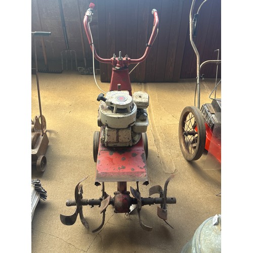 6372 - A Briggs and Stratton rotavator.