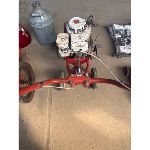 6372 - A Briggs and Stratton rotavator.