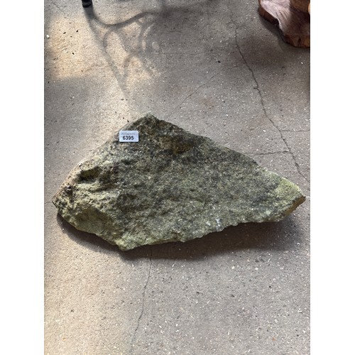 6395 - A garden stone.
