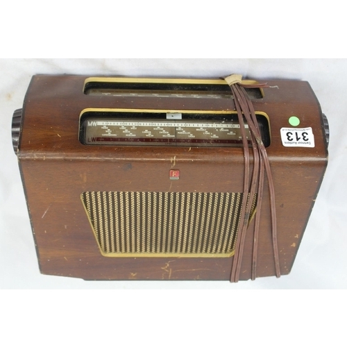 319 - A vintage radio