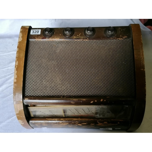 320 - A vintage valve radio by GEC, cat no BC5639, A/F