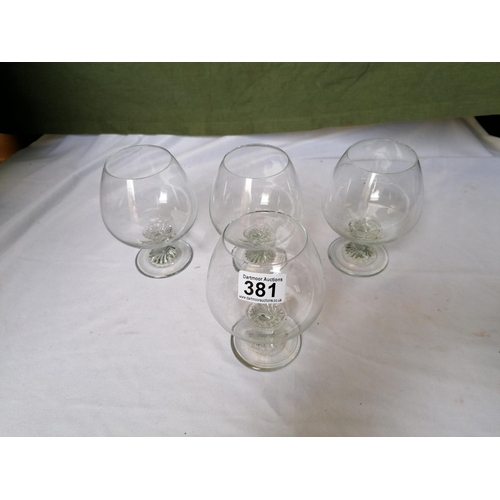 Lot 381       