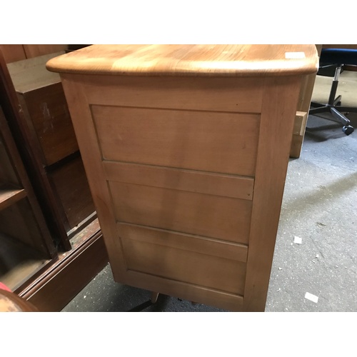 282 - A mid century Ercol Windsor blonde wood beech and elm sideboard in excellent condition, with cutlery... 