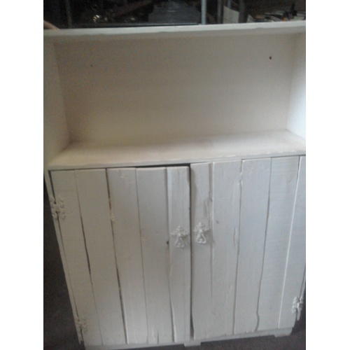 289 - A rustic painted double door cupboard with shelf above; H123 W91 D29 cm