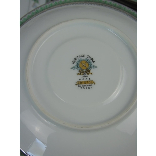 90 - Japanese Noritake 5504 Bristol Pattern dinner service, a very large quantity, backstamped