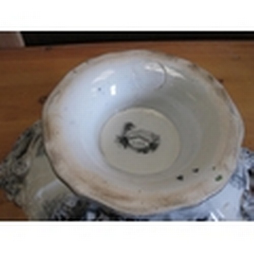 95 - A beautiful antique grey and white ironstone tureen, marked Lake, 10.5'' diameter, 5.7'' tall. Lake ... 