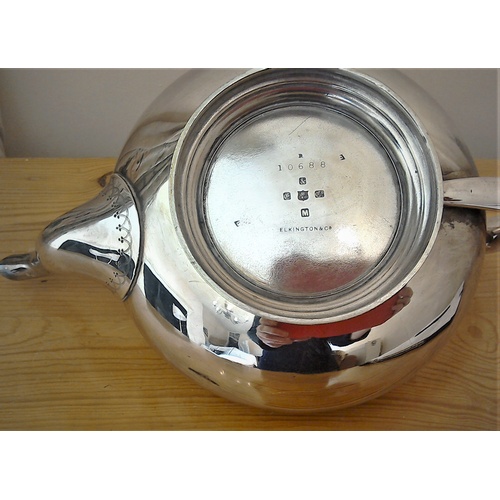 186 - A quantity of silver plated items: an excellent Elkington plated silver teapot with perforated desig... 