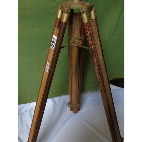 229 - A brass extending telescope and tripod stand, previously owned by the artist Robert LENKIEWICZ. It w... 