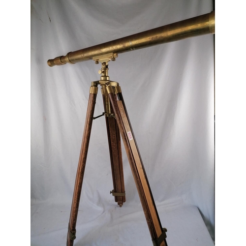 229 - A brass extending telescope and tripod stand, previously owned by the artist Robert LENKIEWICZ. It w... 