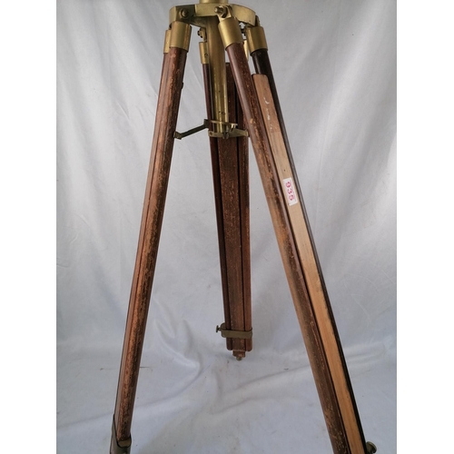 229 - A brass extending telescope and tripod stand, previously owned by the artist Robert LENKIEWICZ. It w... 