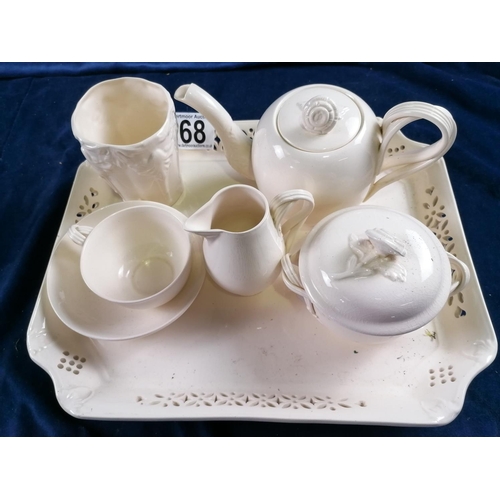 68 - A Leeds Ware part tete-a-tete comprising 5 pieces and tray with curved corners and pierced sides,  3... 