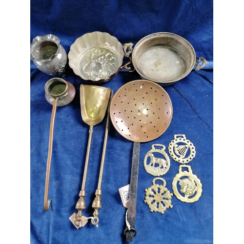 257 - A copper jelly mould, copper strainer etc