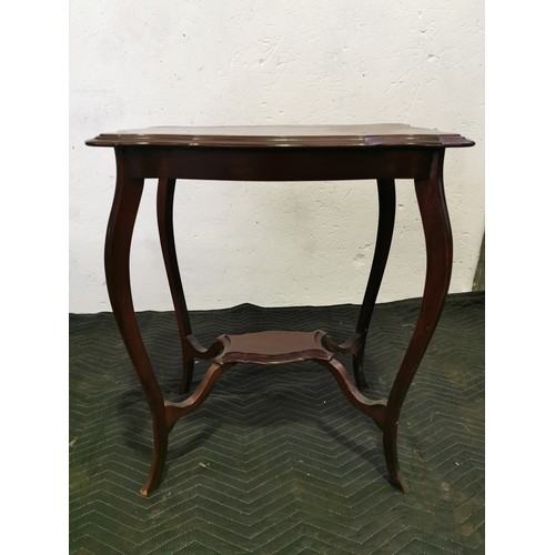 108 - Small Mahogany Coffee Table / Plantstand with Shelf Under.

27.5x24x16