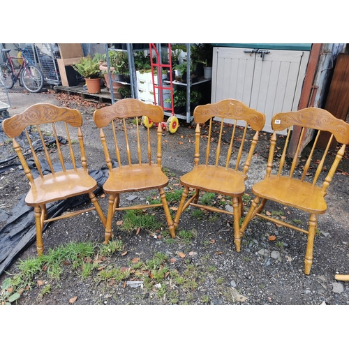 186 - Large dining table with 4 chairs and 2 carvers.