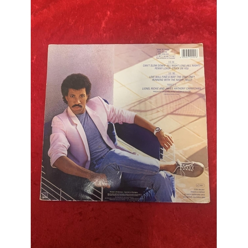 611 - Lionel Richie - Can't Slow Down - 1983 - Motown Record Comrporation