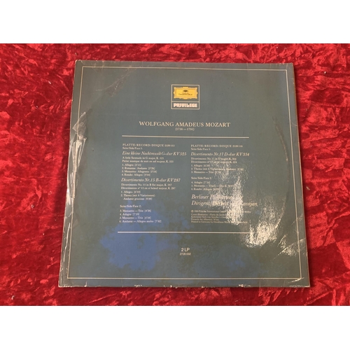 758 - Herbert von Karajan and Berliner Philharmoniker - Mozart Divertimenti and Serenaden 2 (2lp) - 1966 -... 