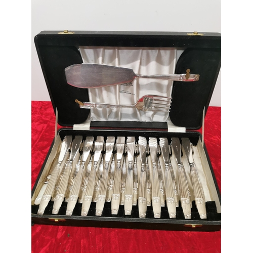 206 - Boxed canteen of cutlery, Fortnum and Mason.