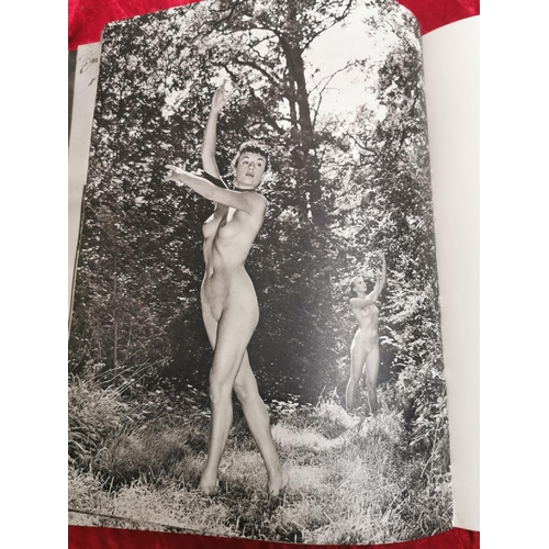 472 - Artistic book of photographic nudes. John Everard 1952 classic. This fantastic tome includes art pic... 