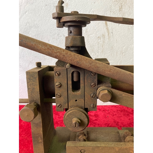 340 - Vintage press (probably)…..for pressing things…..that need pressing….